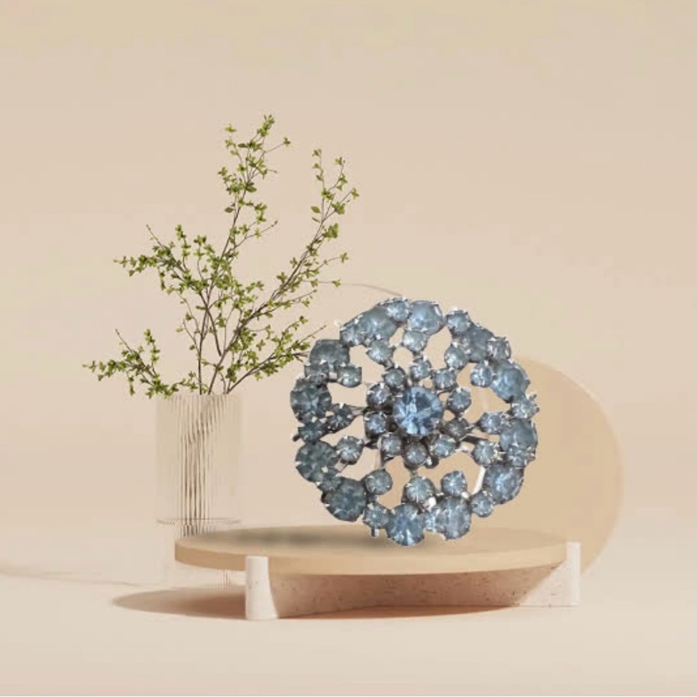 Vintage Blue Crystal Brooch - Picture 1 of 7